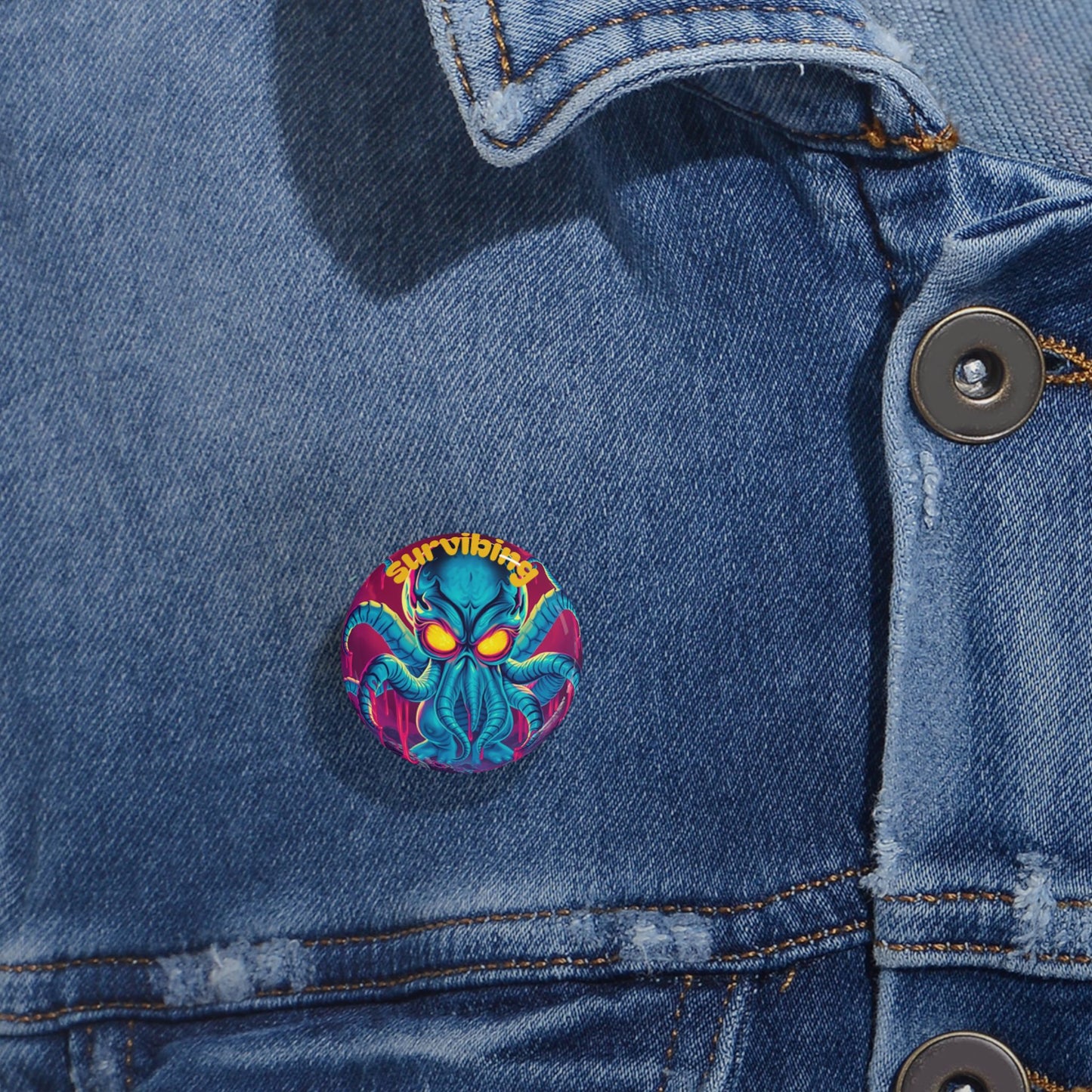 Cthulhu Retro Round Pin